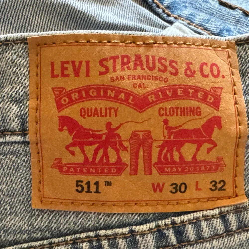 EUC Levi's® 511™ Five-Pocket Tapered Jeans SZ 30/32